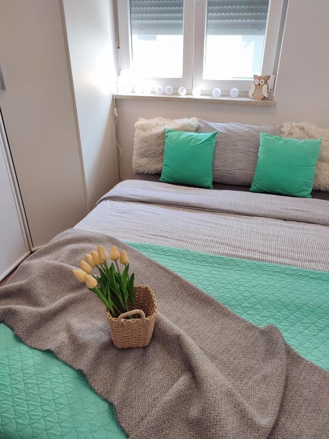 Nina Apartment Пула Екстериор снимка